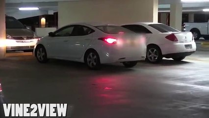 Florida Serial Killer Scare Prank! NAKED! LIVE of October 2015 | Vine2View