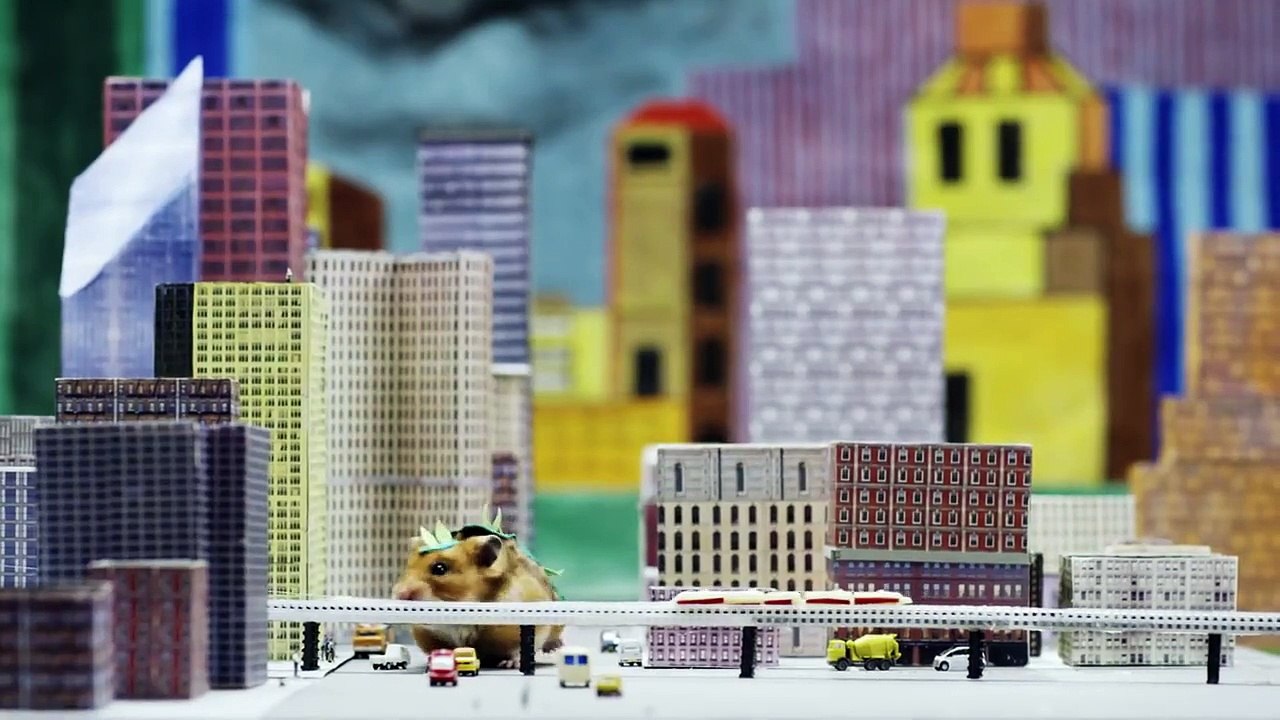 Tiny Hamster is a Giant Monster