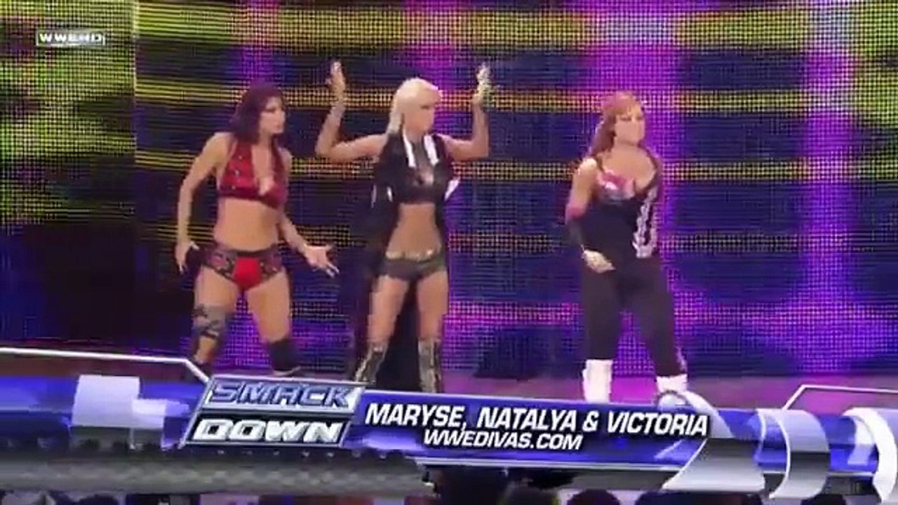 WWE Michelle McCool,Bella vs Maryse,Victoria,Natalya show