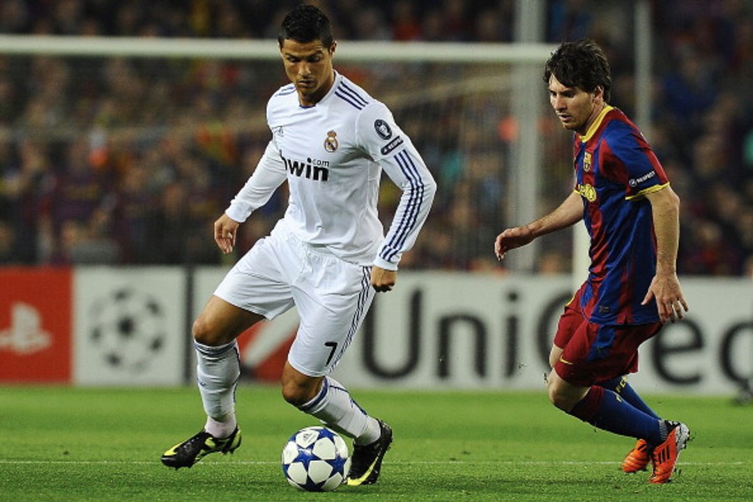 Best 10 Crazy Football Skills - Football Highlights Of Best Players