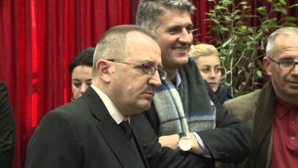 PRESIDENTI I DHURON “MESHARIN” BIBLIOTEKES KOMBETARE