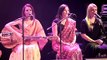 ---432 Hz Recording Am Tryin Tamasin Howard and Mahmood Khan Agar Live - YouTube
