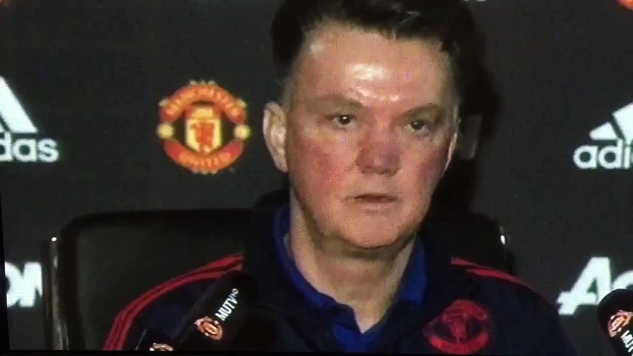 LVG Walks out of press conference, refusing to answer questions after 5 minute