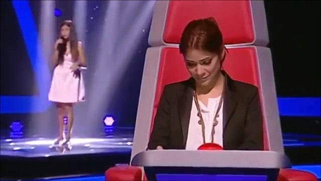 ذا فويس كيدز _ طفلة جميلة تغني بصوت رائع ابهر الجميع