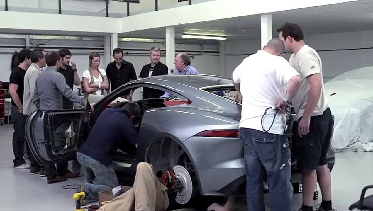 Car Seat Club - 2011 Jaguar C-X16