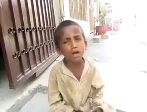 آپ نے بے شمار مشہور نعت خواں عاشقان رسول کو بھِی سنا ہوگا آج اس ننھے عاشق کو بھی سنیں اور دل کھول کر شیئر کریں