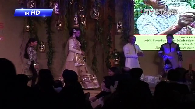 Sexy Bipasha Basus LATEST Ramp Walk @ Swades Foundations Fundraiser Event 2014 - UTVSTAR