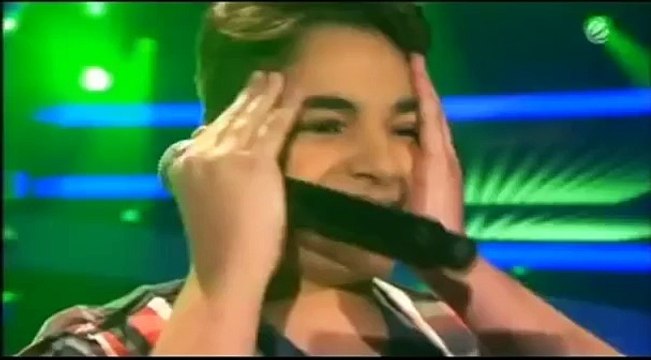 طفل عربي يهبل الحكام والجمهور ويجعلهم يرقصون بشكل هستيري _ ذا فويس