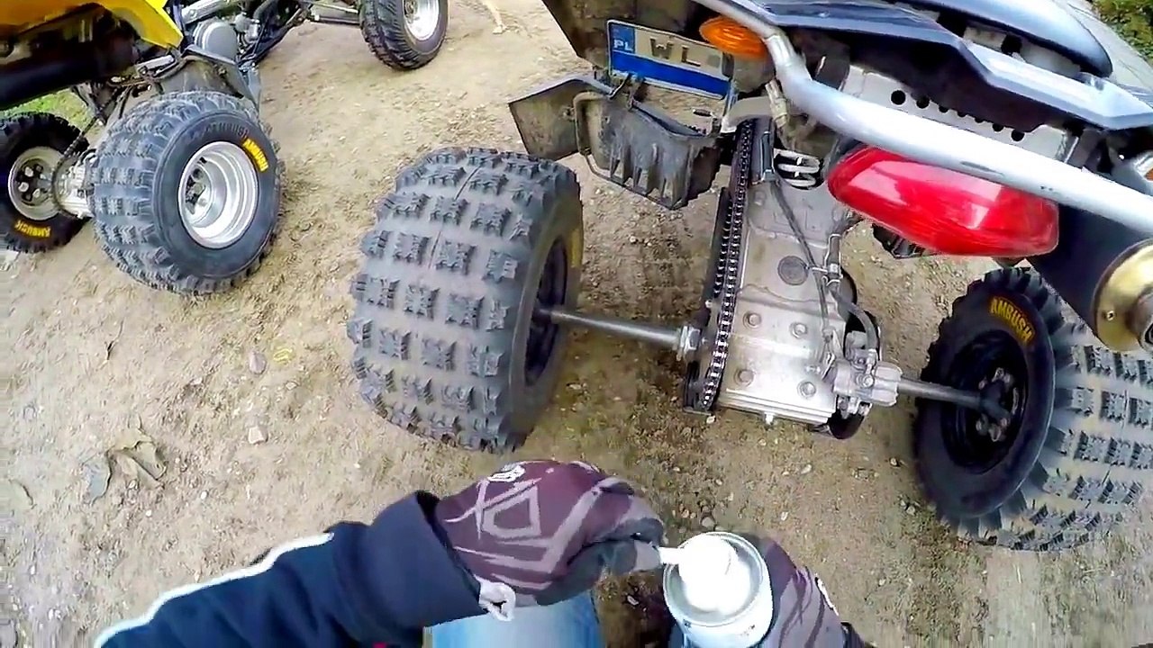 Chain cleaning lubrication in ATV quad bike Czyszczenie i smarowanie łańcucha w quadzie