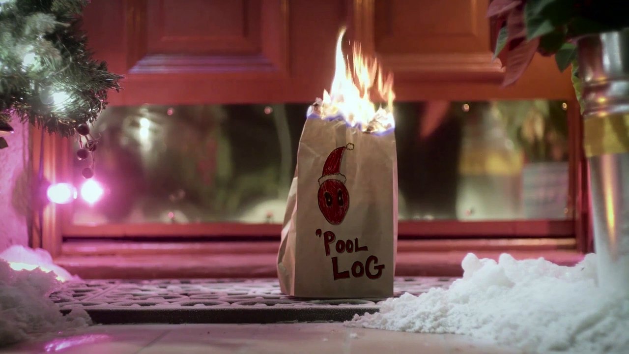 DEADPOOL - Christmas Yule Log