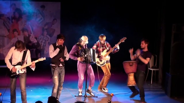 vMetro - «Bad Romance» (Lady Gaga cover) (Театр на Коломенской, 2011) (Шпонкс)