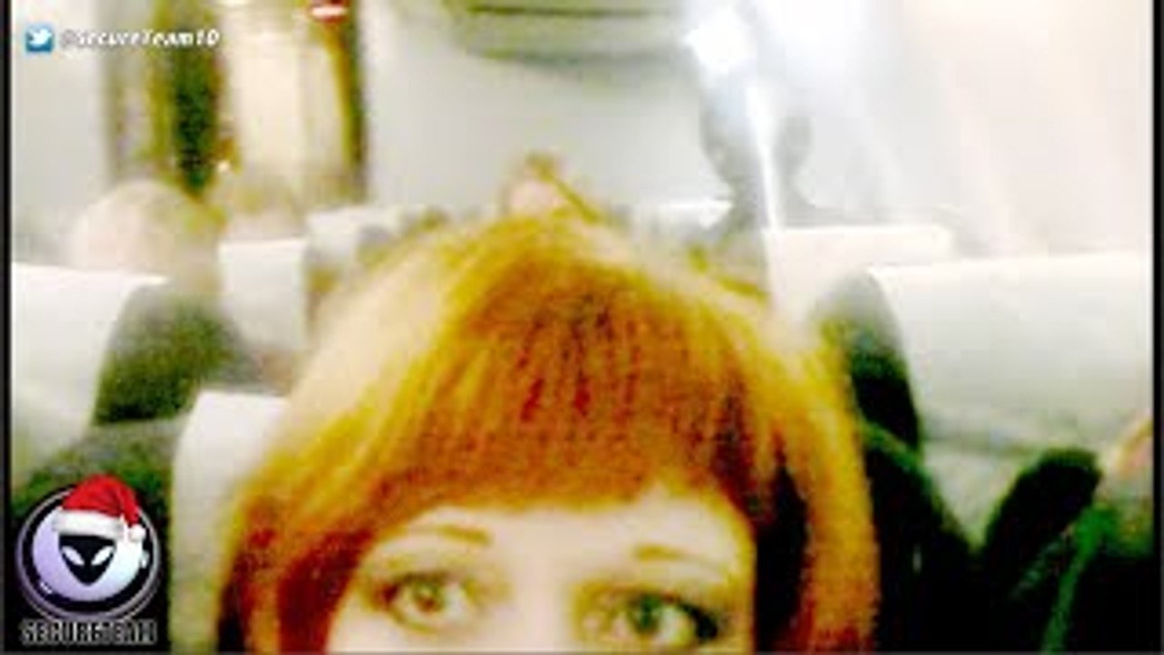 ALIEN Caught In Russian Womans Selfie On Plane? 12/19/2015