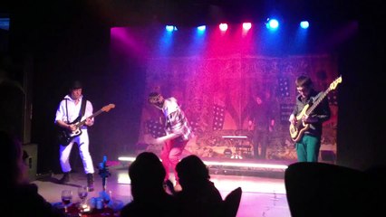 vMetro - «Alors on danse» (Театр на Коломенской, 08.11.2012) (Яночка Savina)