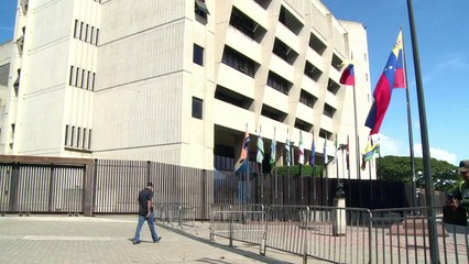 Parlamentares chavistas nomeiam magistrados