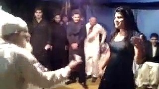 Pakistani hot desi danc
