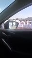 فيديو منتشر يضهر هروب مجموعة من الحجاج واعتقال عدد منهم