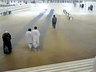 Rain in Holy Kabba - Makkah