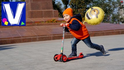 ► Катаемся на самокате с шариком Миньон по парку Шевченко Ride on scooter with Minion Balloon Vlog