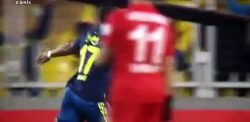 Luis Nani et sa frappe toute en puissance