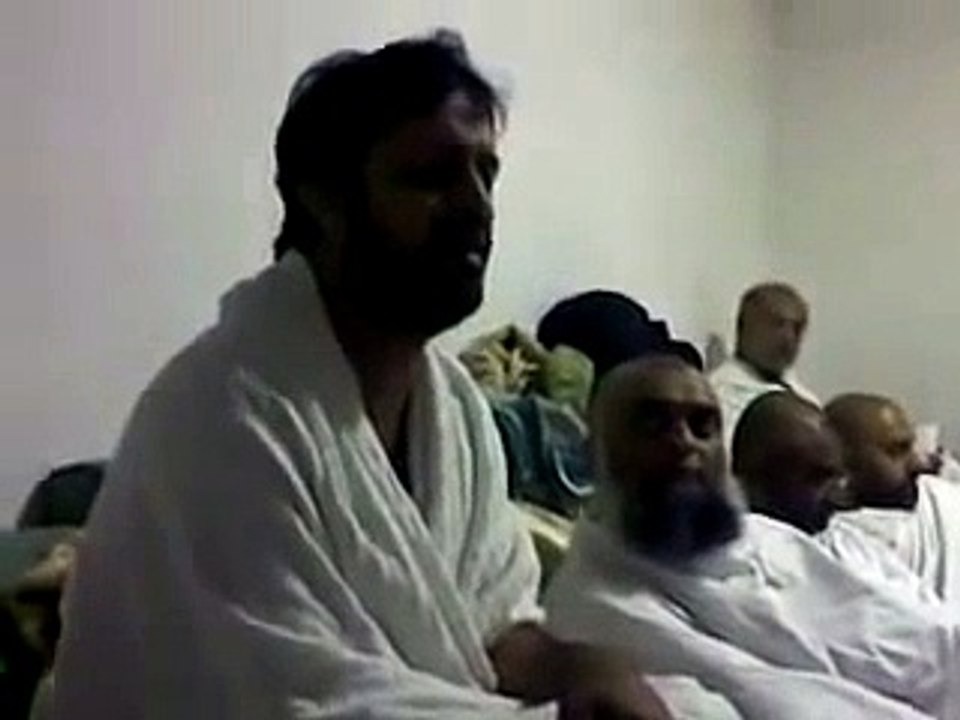 Atif Aslam Reciting Naat e Rasool (S.A.W) During Umrah