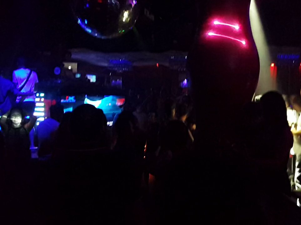 Mixx Discotheque  Best Nightclub in Pattaya - Parties, Fun, Sexy Dancers, House and Hip Hop Area.