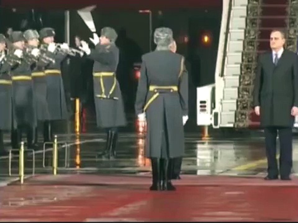 Really Stupid Mistake By Narendra Modi During National Anthem in Russia