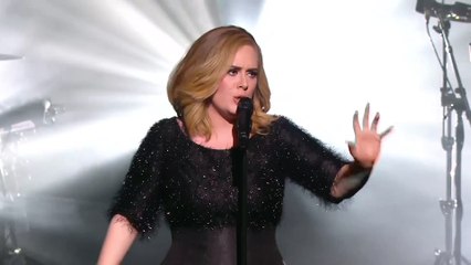 Adele - Hello (Live at the NRJ Awards)_7