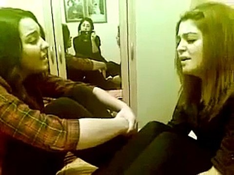 Amatör Sarkılar Ah Şu Eller