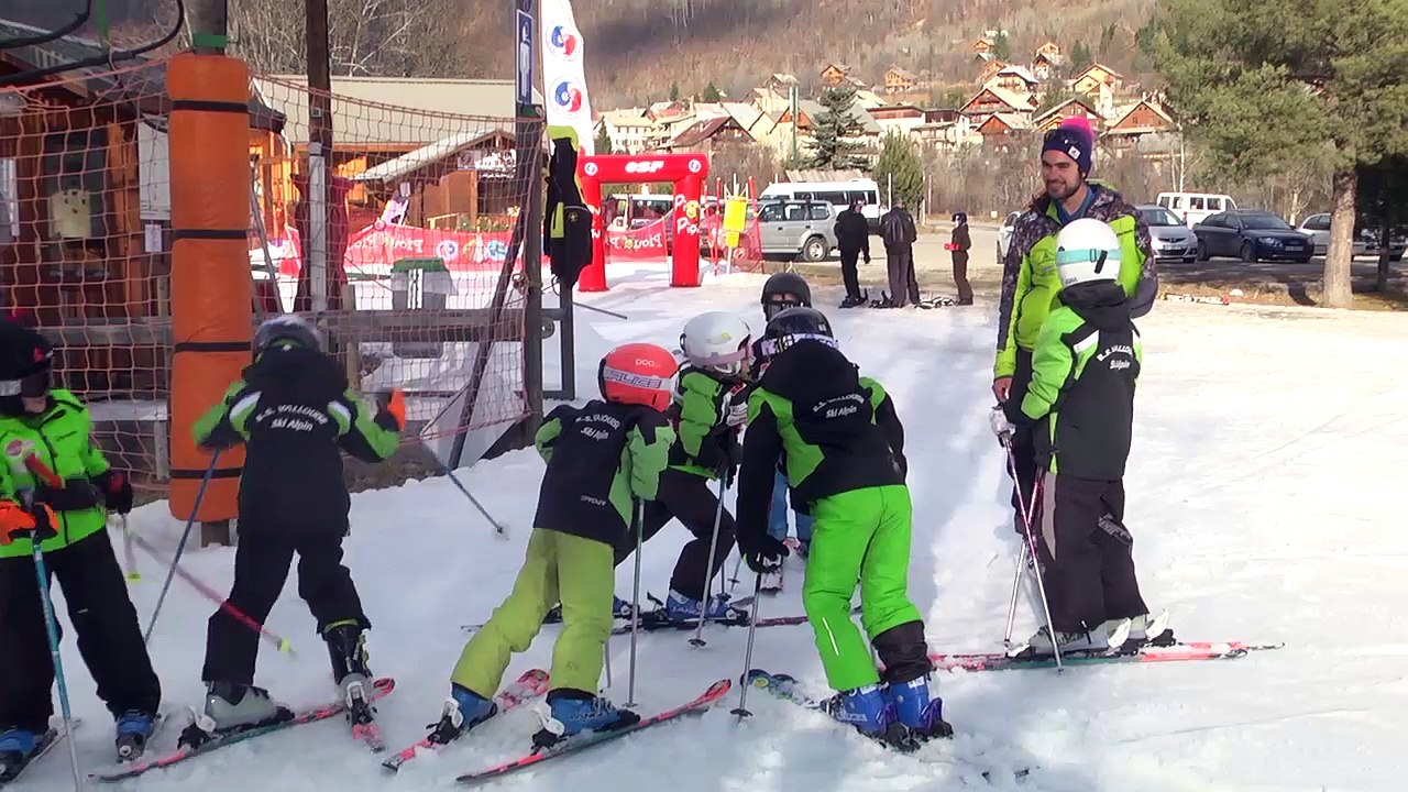 D!CI TV : Le manque de neige n'empêche pas le ski club Vallouise de s'entrainer