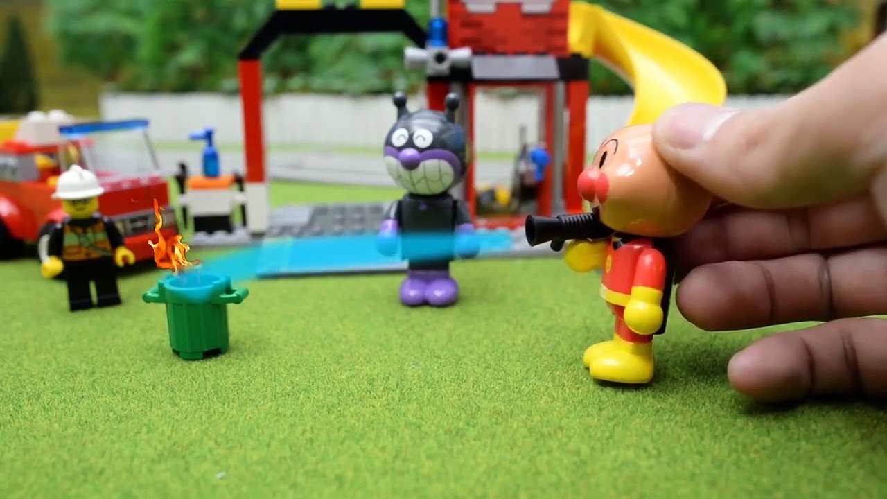 アンパンマンおもちゃ バイキンマンの回転寿司