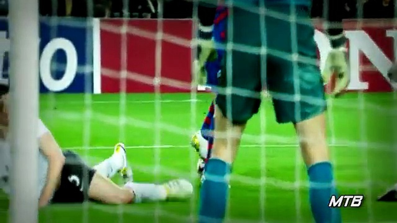 Lionel Messi ● Slow Motion Dribbling Skills Show HD