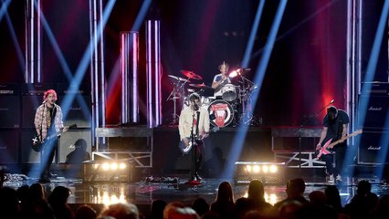 5 Seconds of Summer Perform Hey Everybody On Late Late Show!