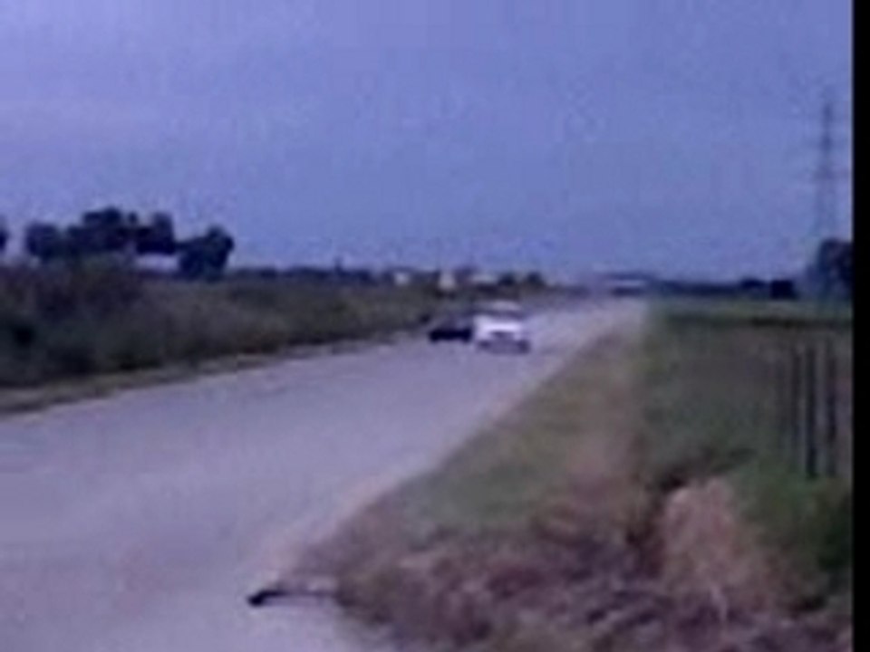 clio 16 vs 205 gti 1.9