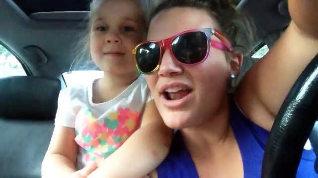 Очаровательный дуэт мамы и дочки покорил весь мир