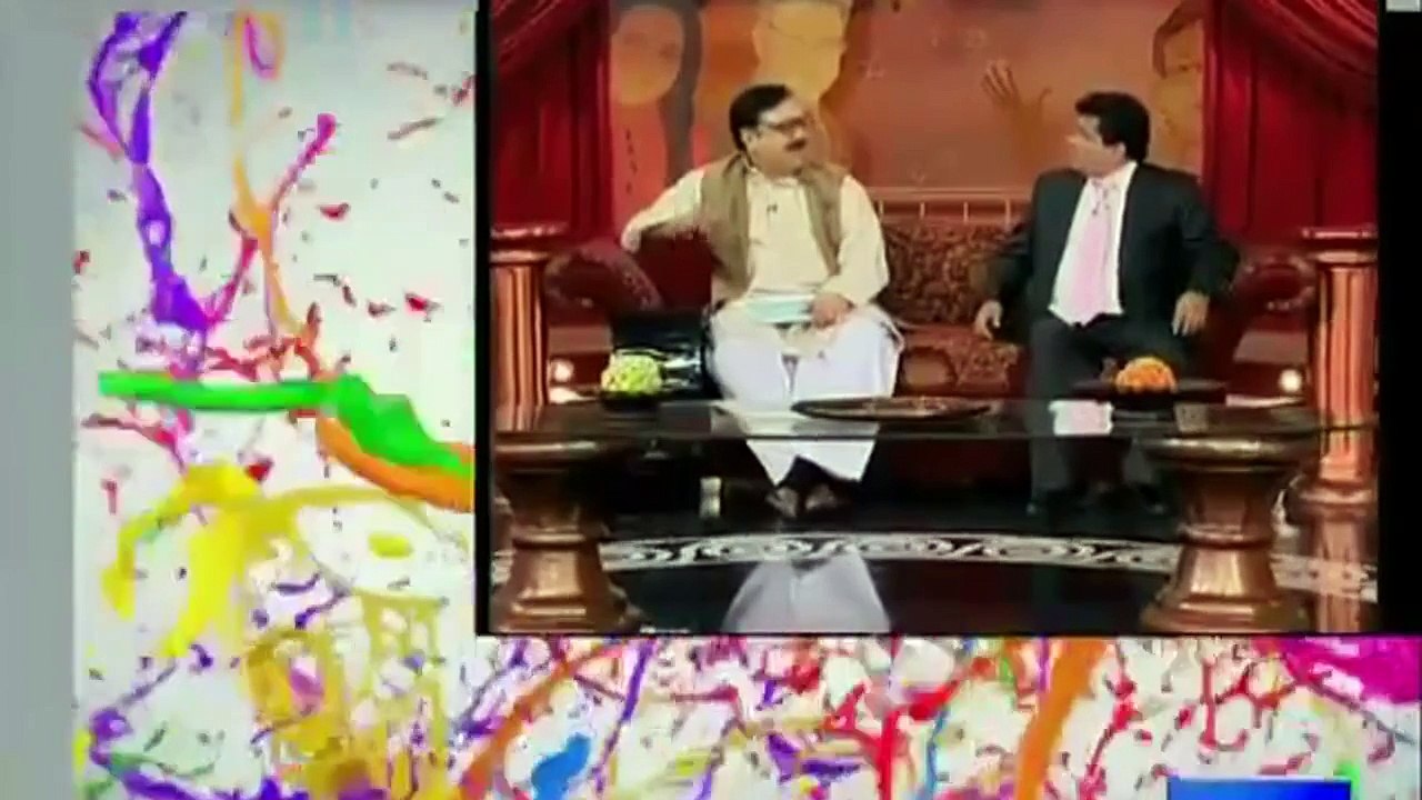 Azizi as Master Majeed vs Professor Hasb e Haal