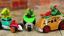 Ninja Turtles T-Machines Car Toys and Disney Cars Lightning Mater Kick Fish Face Out of the Sewer