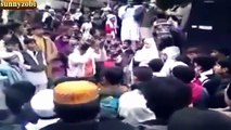 Barelvi Raza khani dancing on a Naat, On Eid Milad-un-Nabi