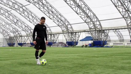 Billy Wingrove AMAZING FLICK UP SKILL!! F2 Flick-ups: The Springzinho