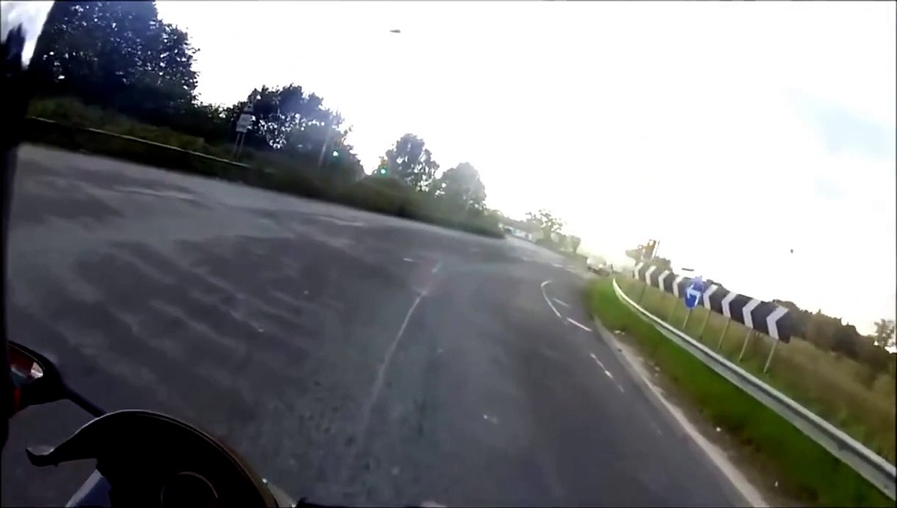 死と隣り合わせ バイクの事故【閲覧注意】
