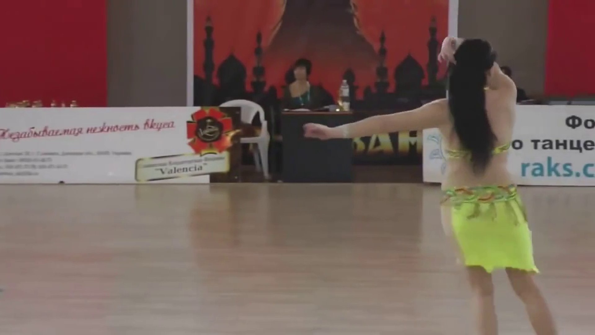 مش صافيناز .رقص شرقي مصري .Hot Belly Dance