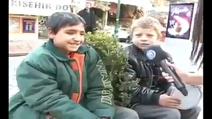 Darbukacı Çocuklar Dinlemeye Değer (pezevenk enişten) :)