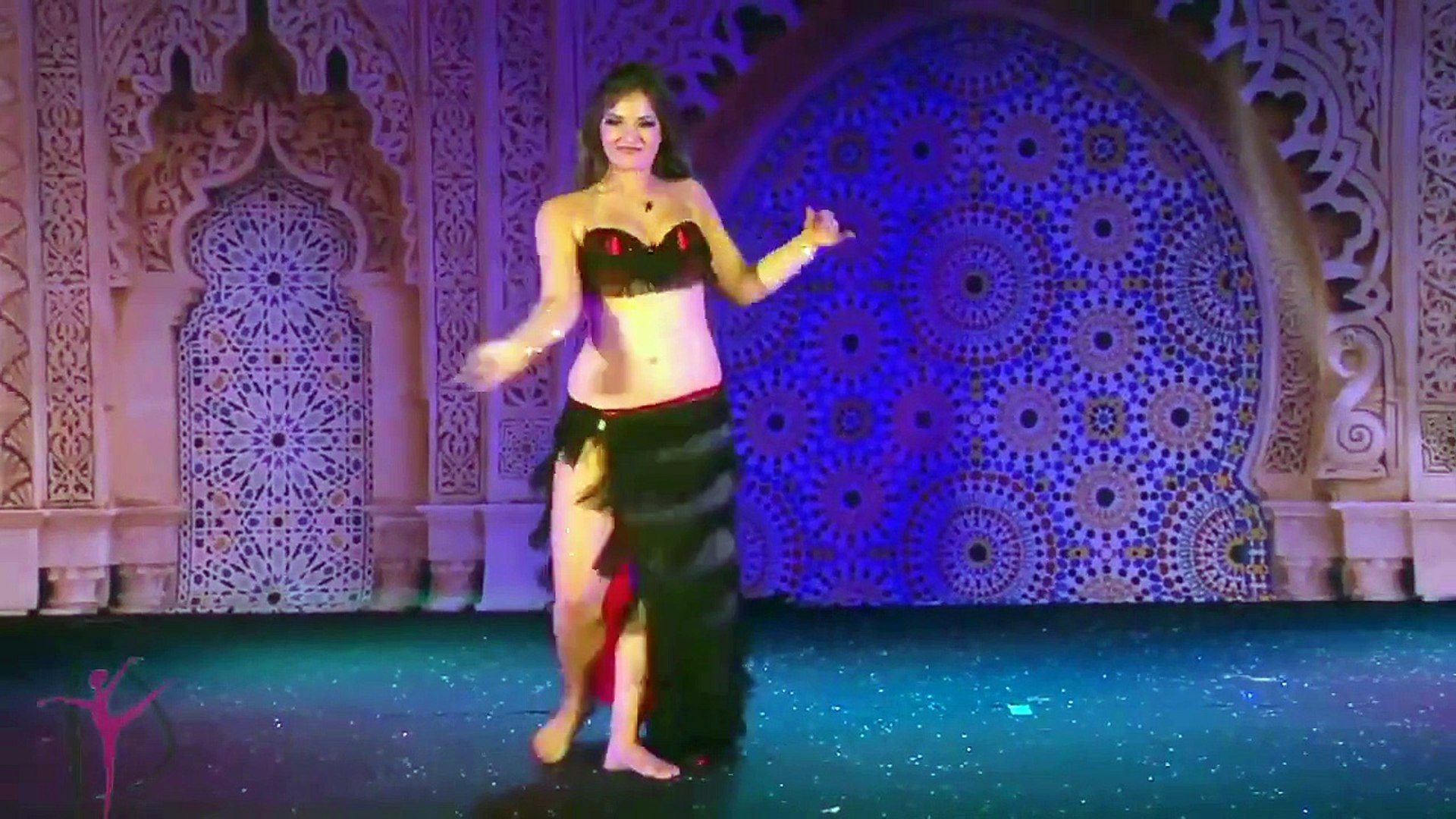 مش صافيناز .رقص شرقي مصري .Hot Belly Dance