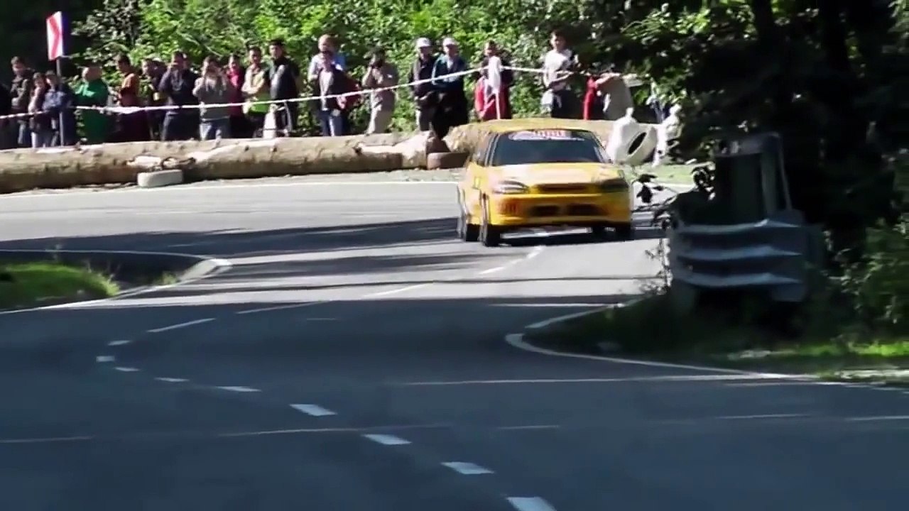 ホンダシビックTypeR　レース　環状　峠などバトルにも人気！　ハイブリッドの設定もある。