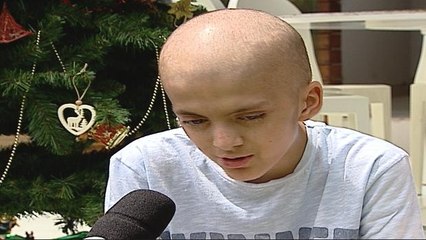 Menino Tancrède tem primeiro Natal após transplante de medula óssea