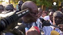 Burkina Fasoda ilk demokratik seçimi Kabore kazandı