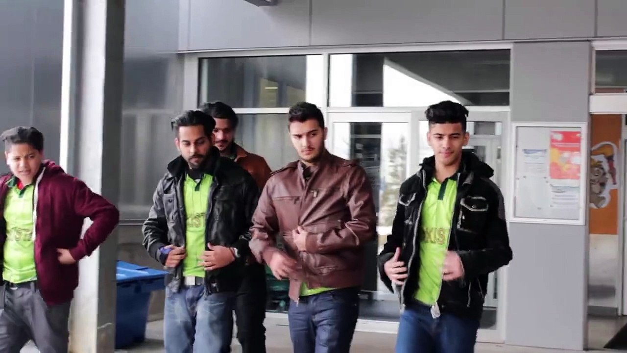 Shahveer Jafry - Pakistani's in the beginning of the World Cup v.s. after qualifying to the Quarter Finals. #LiveItAbhi