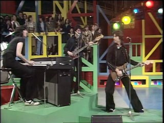 Arrows show # 25, season two, 1976 UK.