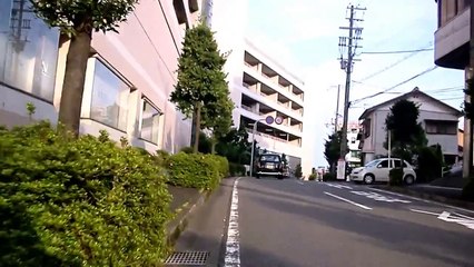 【修羅場】クラクション連打で自転車の俺を煽りまくる車に『何で鳴らしてんだよ、ケンカ売ってんのか!?』おっちゃん「ち、違うんです!」そこに現れたのは・・・!?〈スカッとスッキリチャン