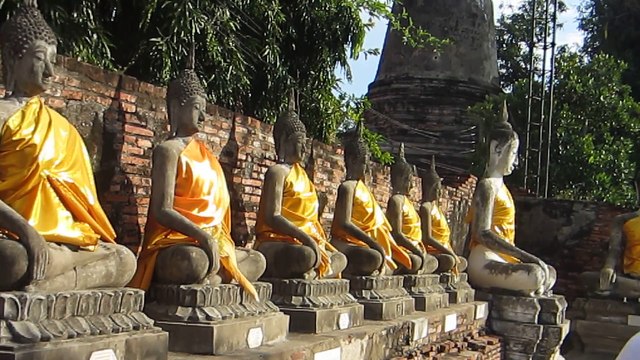 BUDDHA AU TEMPLE DE LA VICTOIRE D'AYUTTHAYA (THAÏLANDE) LE 25 NOVEMBRE 2015