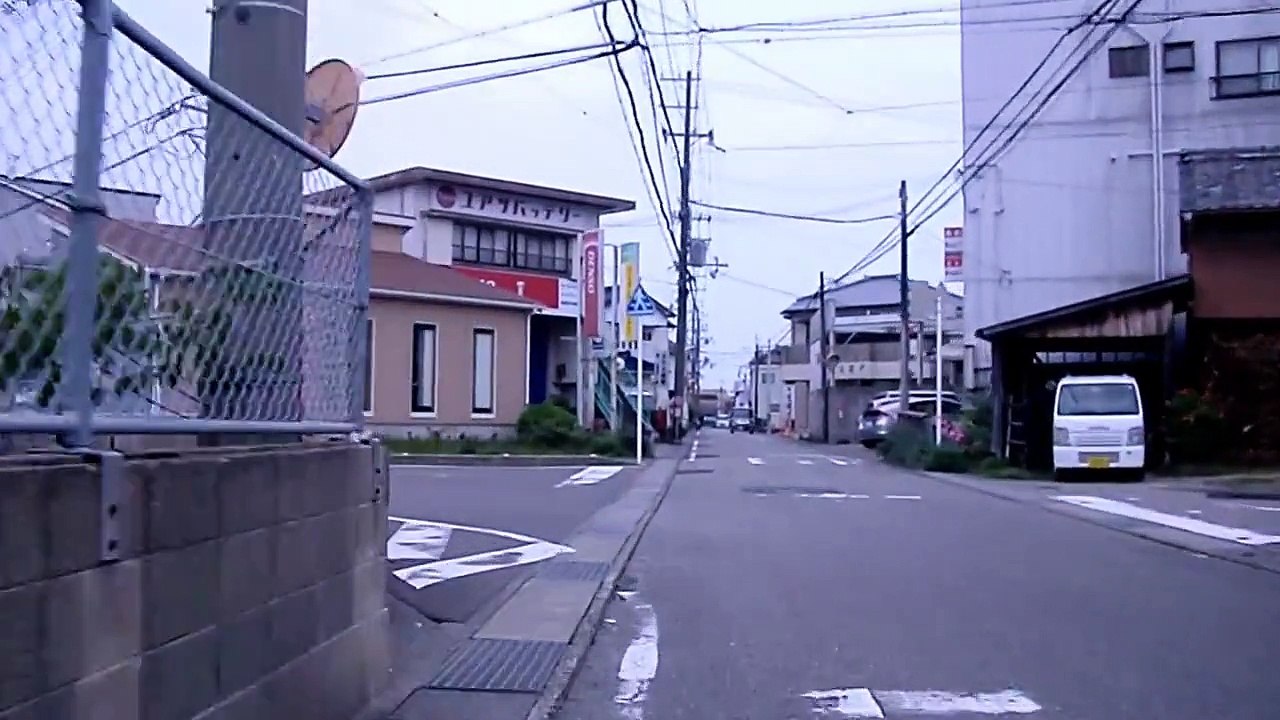 自転車動画 自転車小学生の逆走